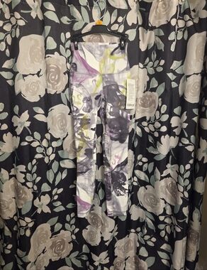 NWT  Lululemon Align HR Pant with White, Gray, Purple & Lime Abstract Print